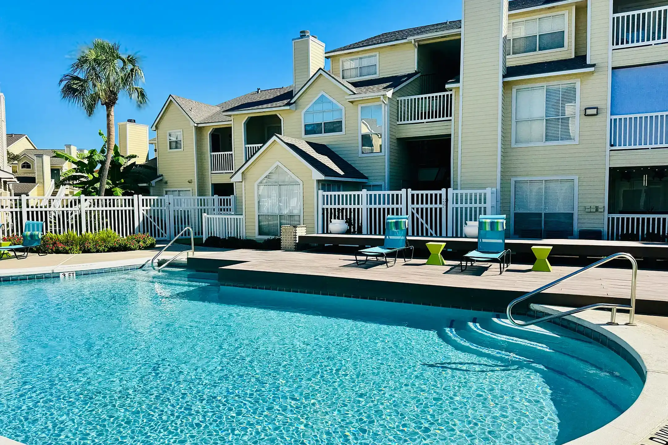 Broadwater Apartments 6315 Central City Blvd Galveston, TX