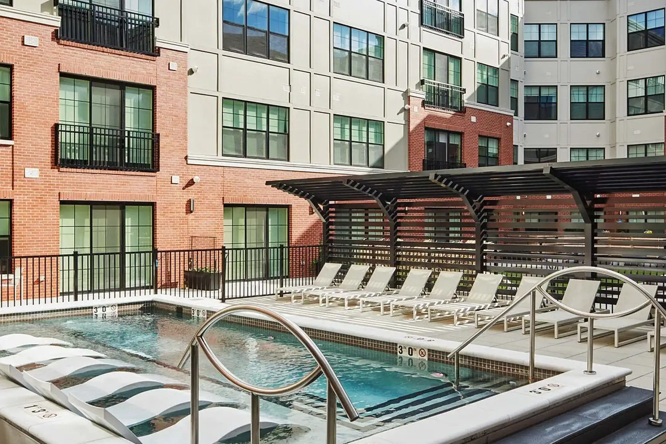 The James 87 Madison Ave Park Ridge, NJ