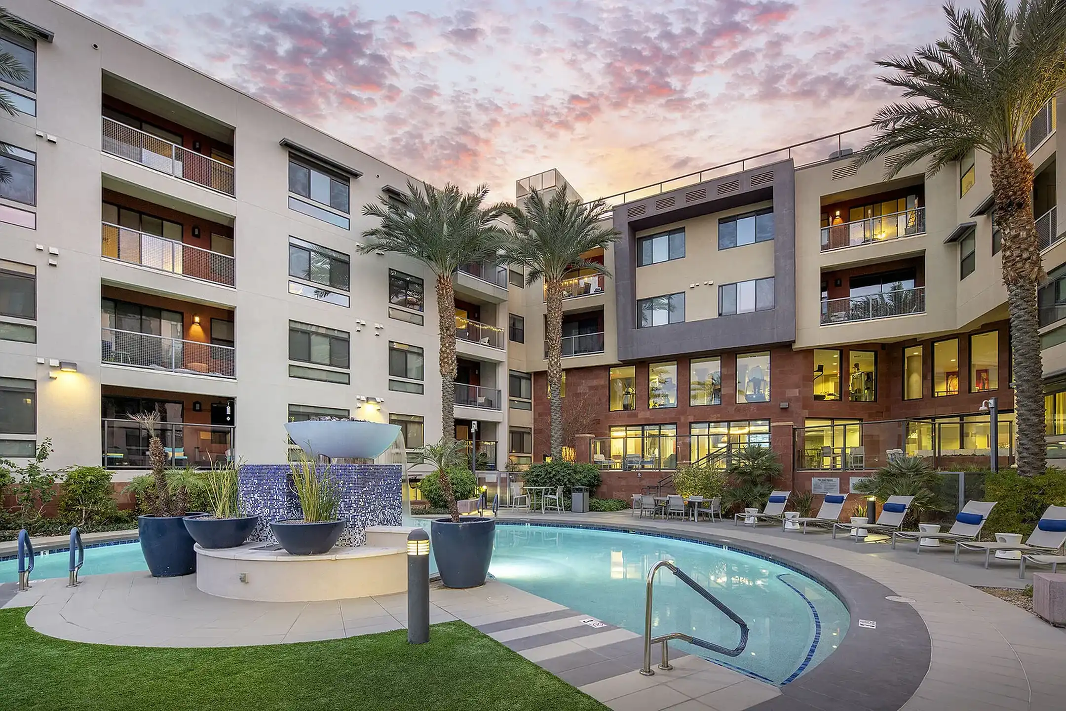IMT North Scottsdale - 15509 N Scottsdale Rd - Scottsdale, AZ | Rent., image size:2160x1440