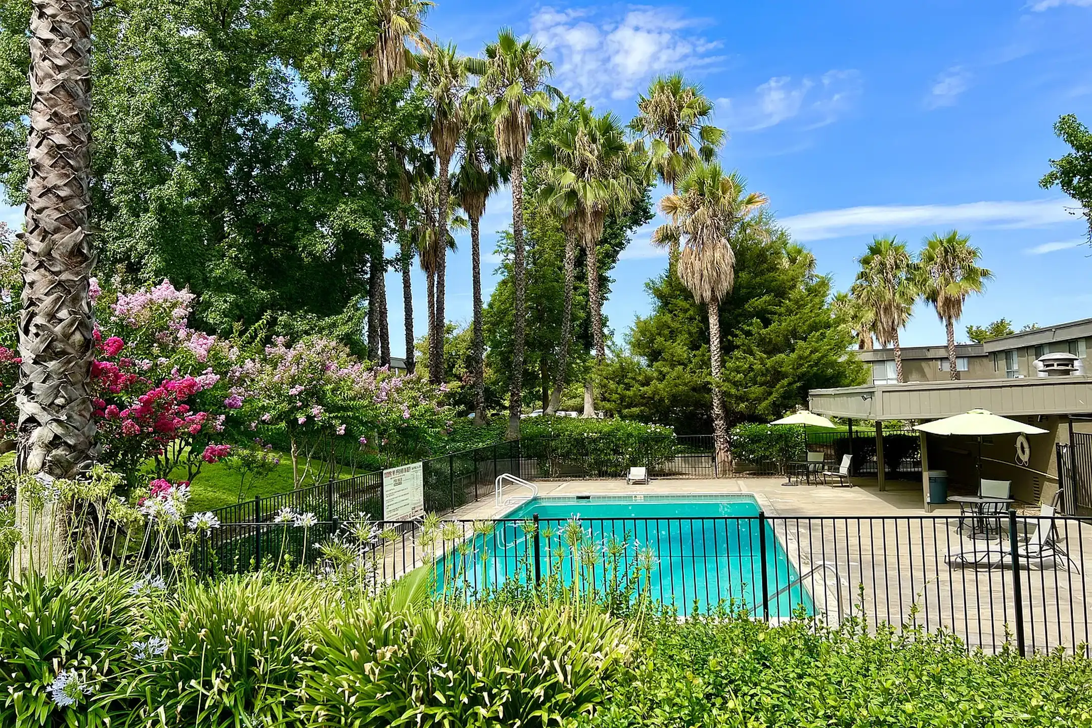 Barcelona Apartments 5625 Manzanita Ave Carmichael, CA