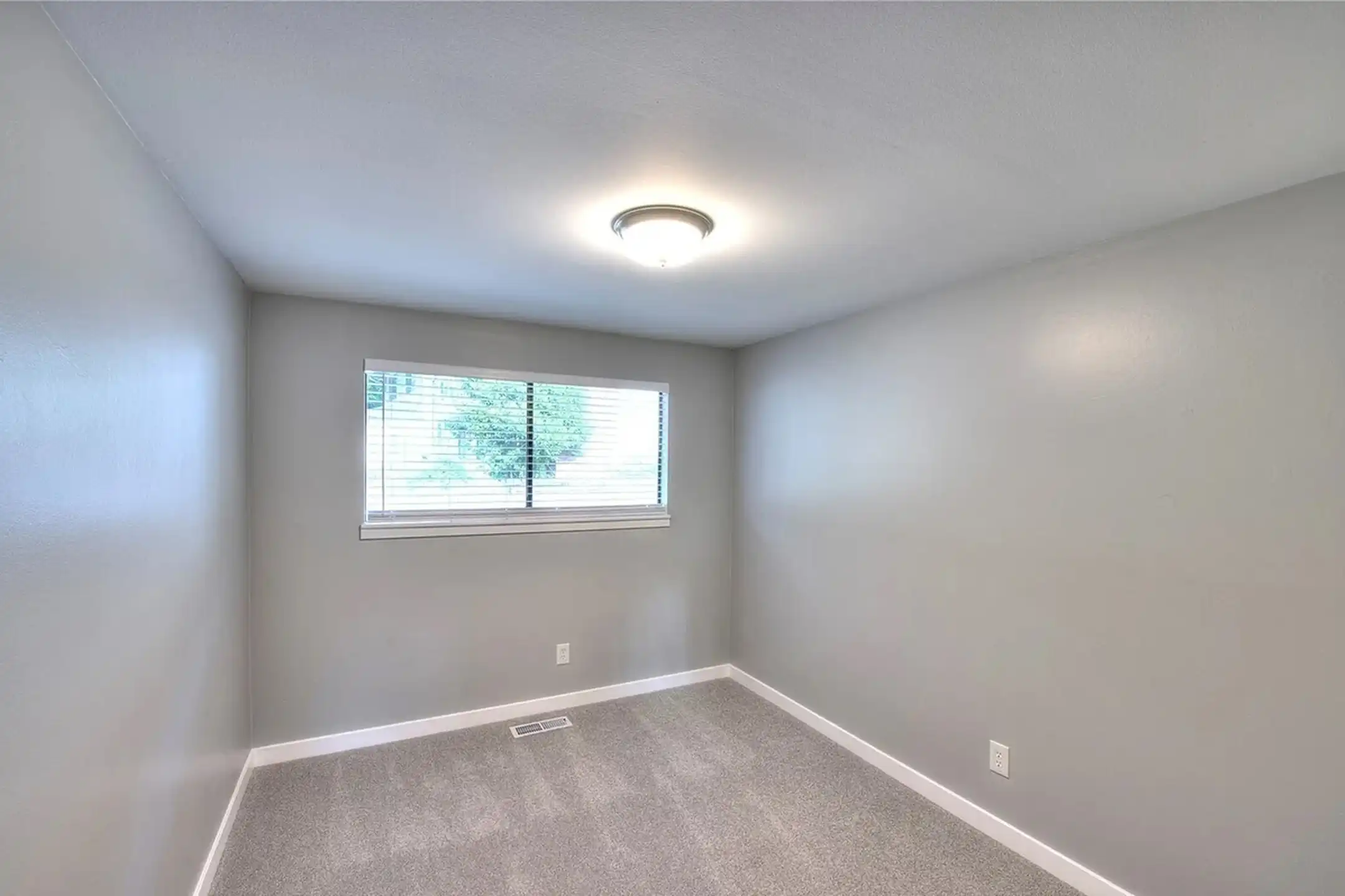 32902 33rd Ave SW - Federal Way, WA | Rent.