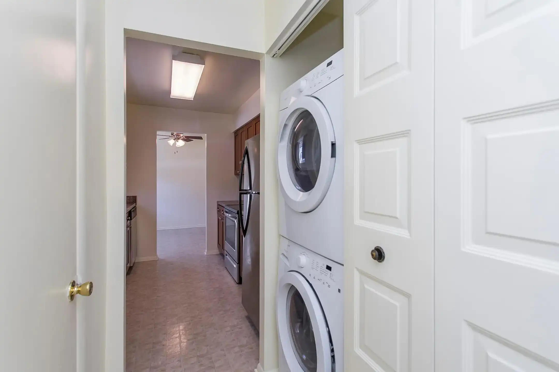 Colonial Village Townhomes - 8875 Ridge Ave - Philadelphia, PA | Rent.