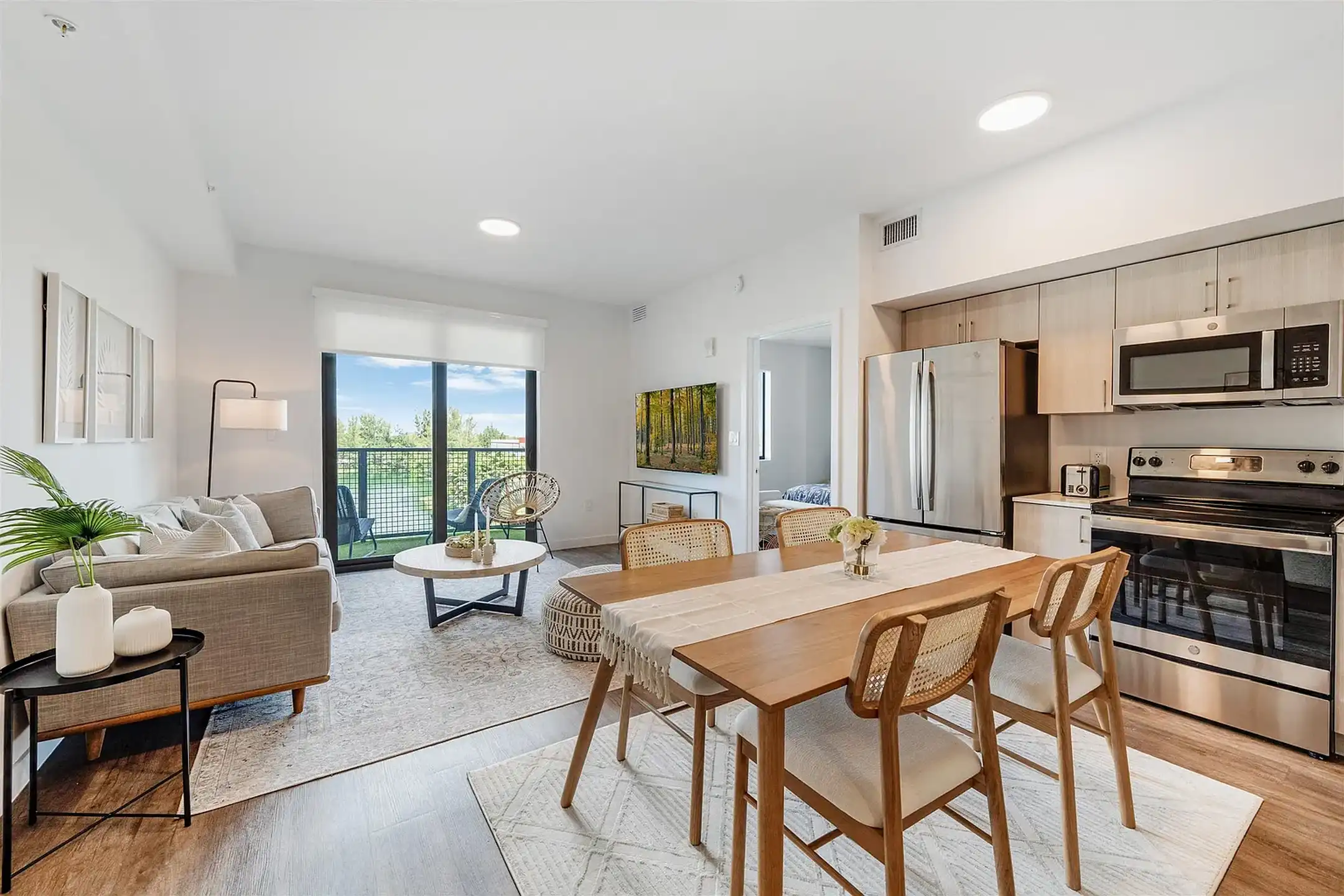 Hidden Lake Apartments 12950 SW 127th Ave Miami, FL