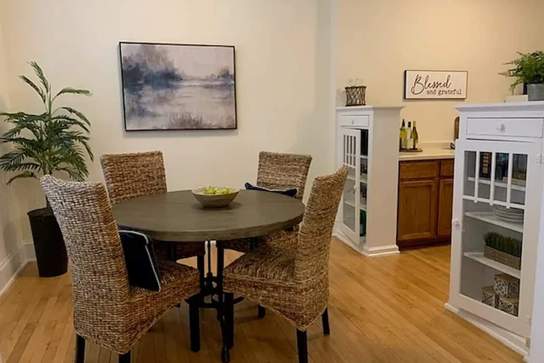 Dartmouth 214 19th St E Minneapolis, MN