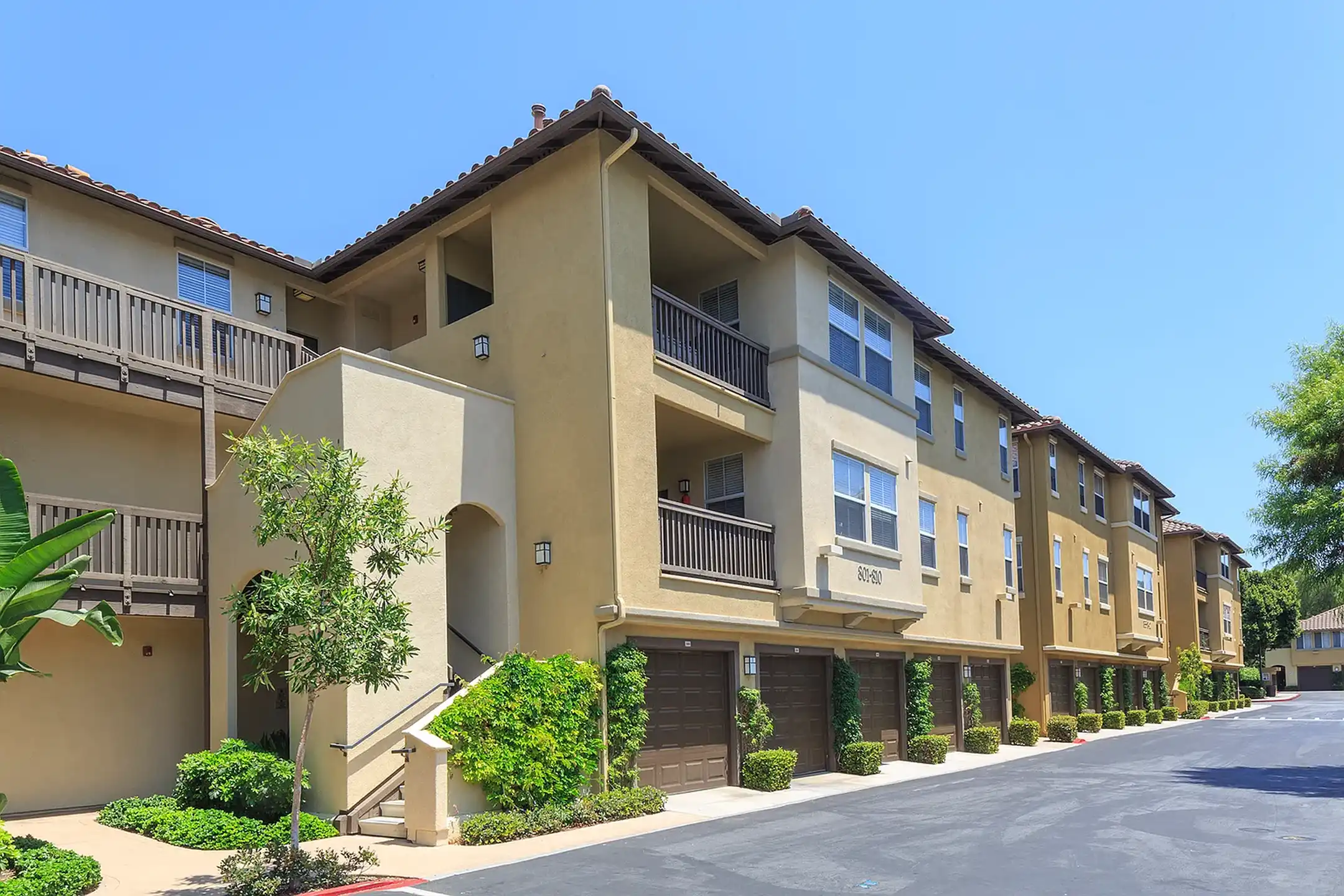 Solana Apartment Homes - 100 Monte Vista - Irvine, CA | Rent.
