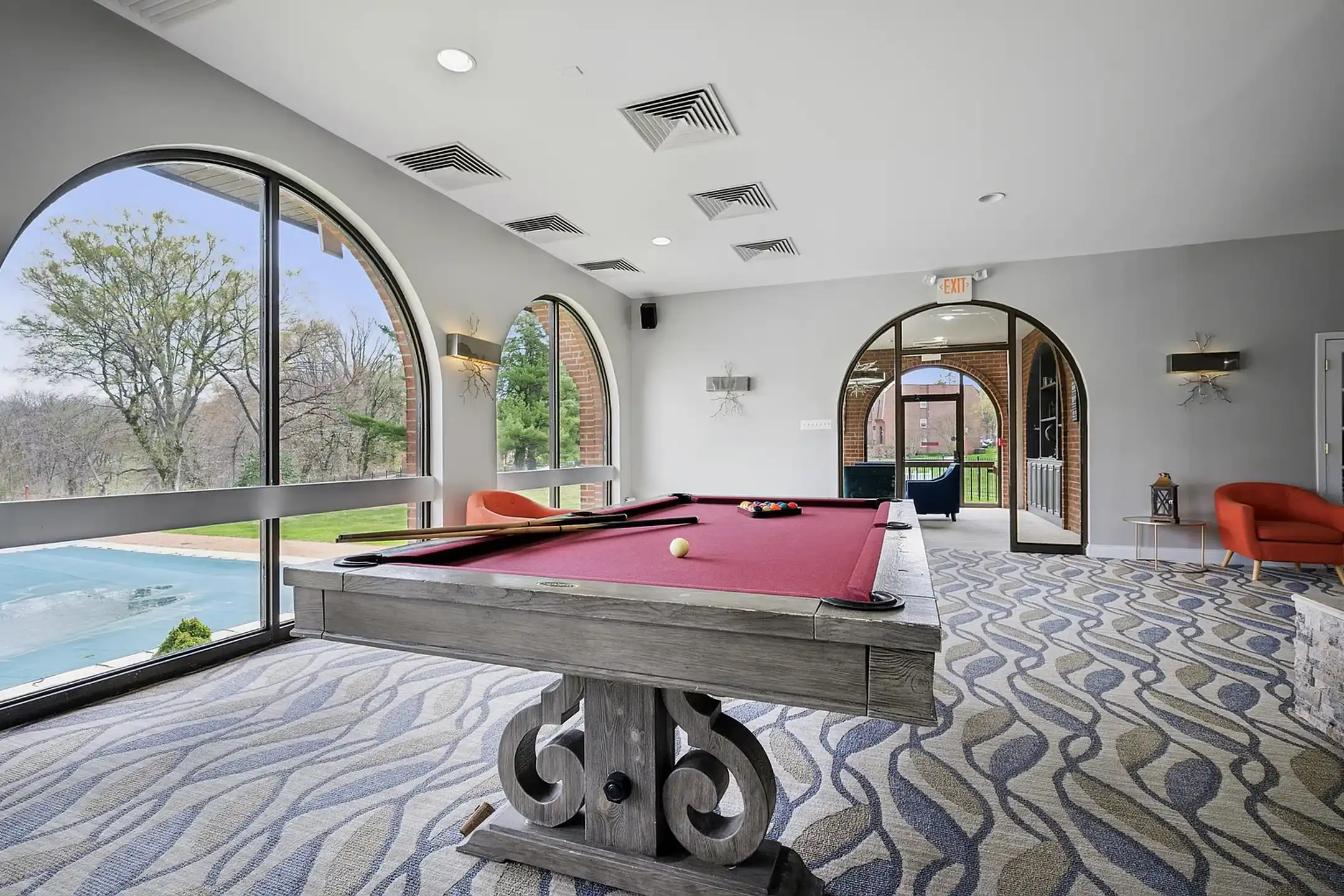 Meadowbrook Apartments - 200 Meadowbrook Dr - Huntingdon Valley, PA | Rent., image size:2160x1440