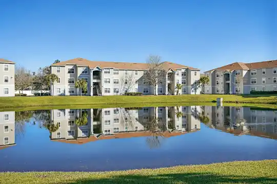 Modern apartment features