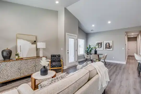 4+ Bedroom Houses For Rent In Zip Code 67219 - 8 Houses