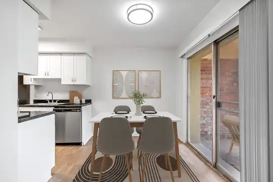 2 Bedroom Apartments in Hartwell | Cincinnati, OH | Rent.