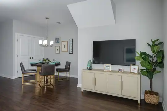 2 Bedroom Apartments For Rent in Mount Sinai, NY - (200