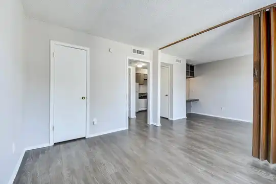 Apartments For Rent in Zip Code 75232 - 18 Apartments | Rent.com®