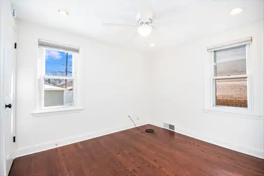 部屋 Houses For Rent in Zip Code 60638 - 5 Houses | Rent.com®