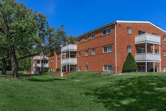 Studio Apartments in Maryland Beauty Academy of Essex, MD For Rent - 52  Studio Apartments | Rent.com®