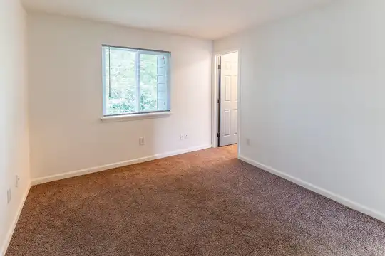Apartments For Rent in Zip Code 40219 - 127 Apartments | Rent.com®