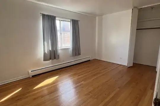 2 Bedroom Apartments For Rent in Oak Brook, IL - (1975 Listings