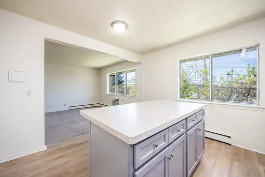 2 Bedroom Apartments in 14621 Community | Rochester, NY | Rent.
