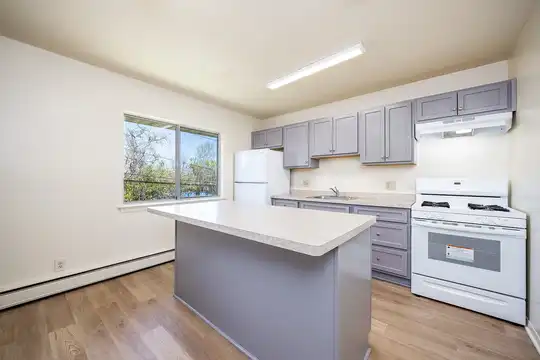 2 Bedroom Apartments in 14621 Community | Rochester, NY | Rent.