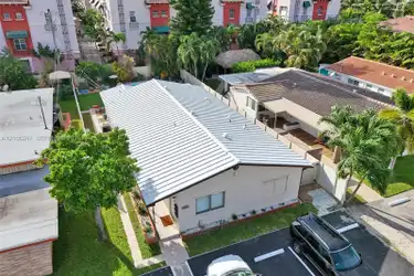 1037 N Victoria Park Rd unit 2 - Fort Lauderdale, FL | Rent.