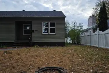 824 Craite Ave - Rice Lake, WI | Rent.