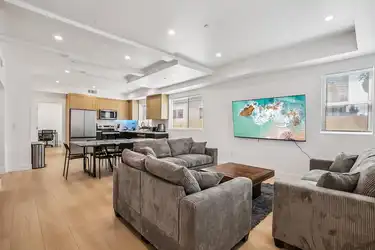 1128 W 39th St unit 1130-3 - Los Angeles, CA | Rent.