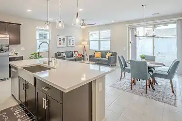 kitchen  6005 Honnicut Dr, Centreville, VA 20121 | Redfin