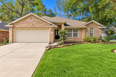 14 Almond Branch Pl - Spring, TX | Rent.