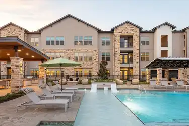Broadstone Cross Creek Ranch - 6030 Texas Heritage Pkwy - Fulshear, TX ...