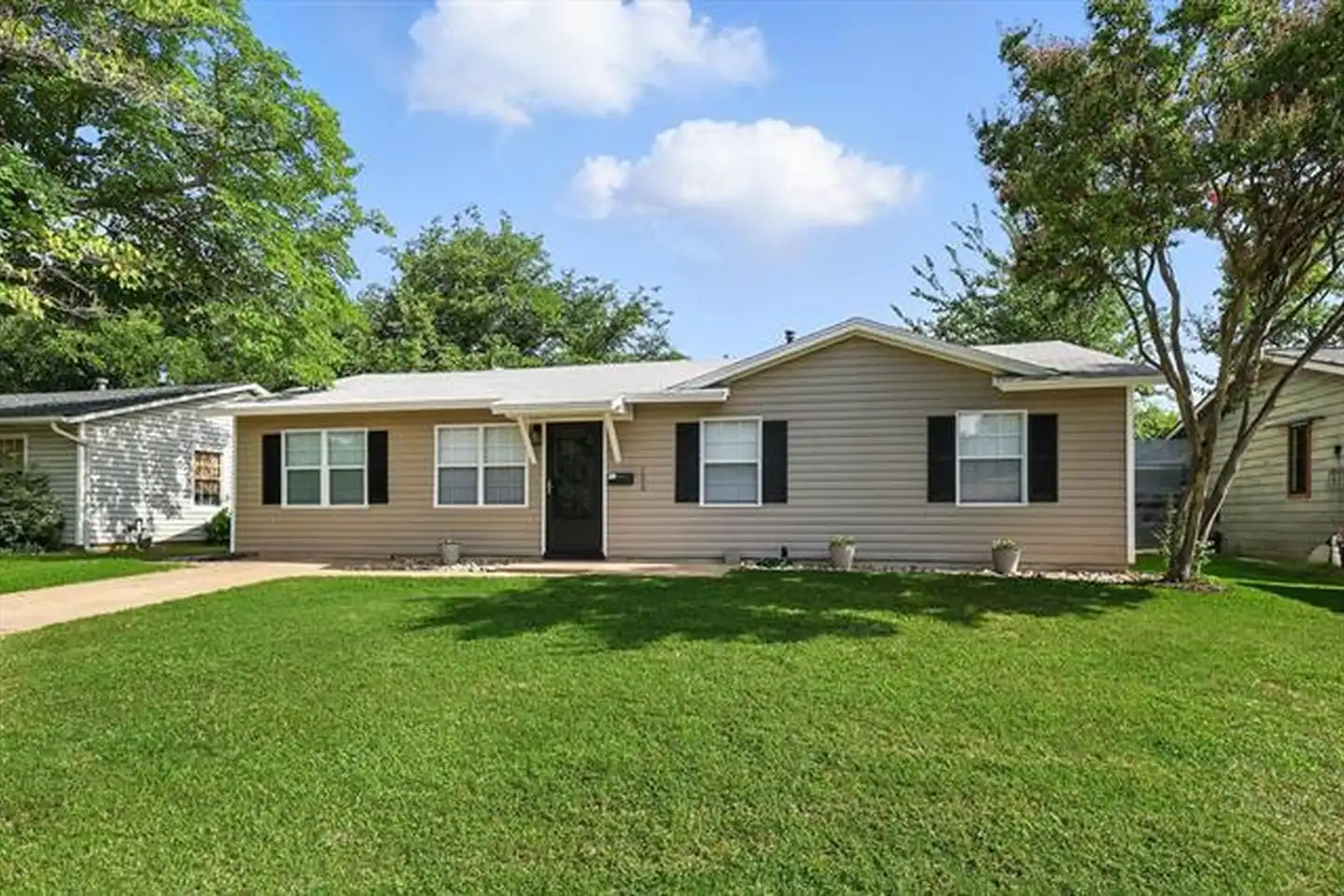 106 Tarrant Dr - Euless, TX | Rent.
