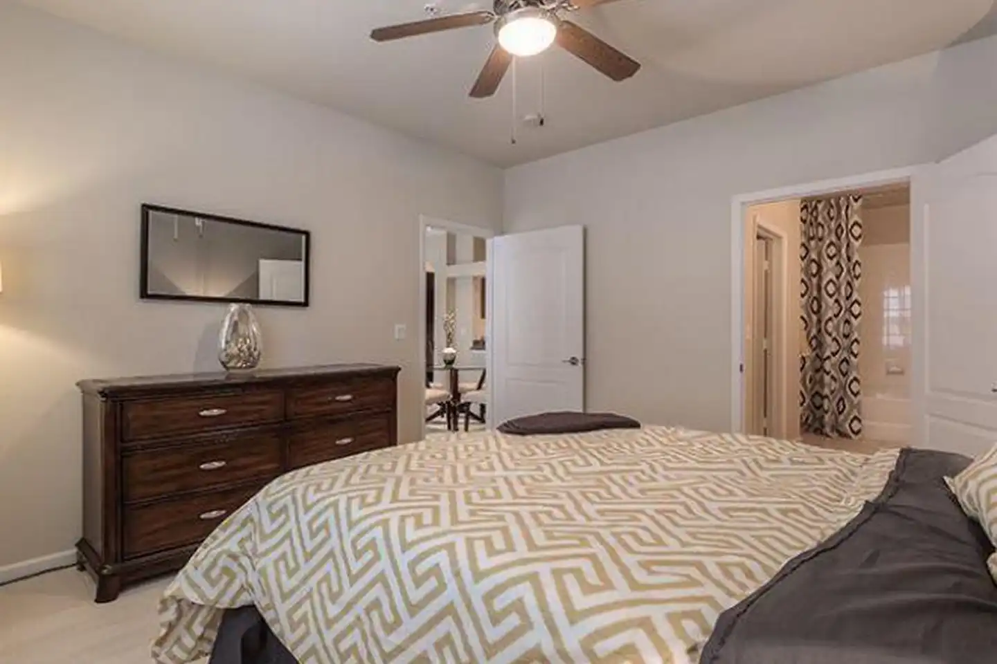 250 Station Cir - Dedham, MA | Rent.