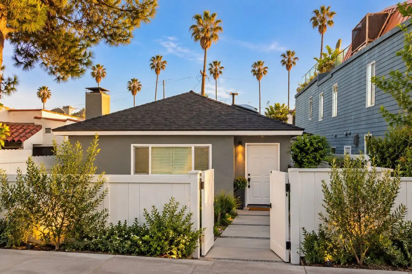 806 Navy St - Santa Monica, CA | Rent.
