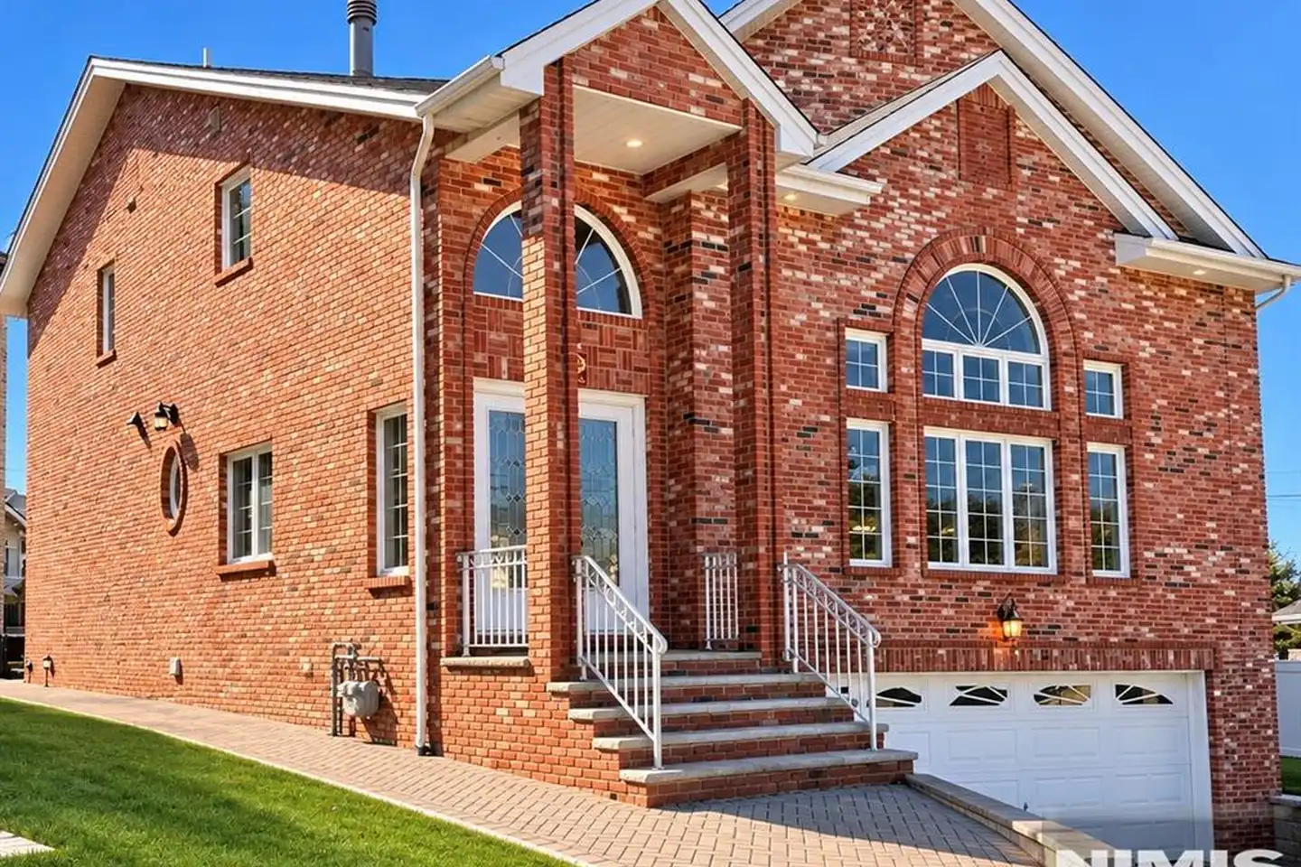 546 Art Ln - Ridgefield, NJ | Rent.