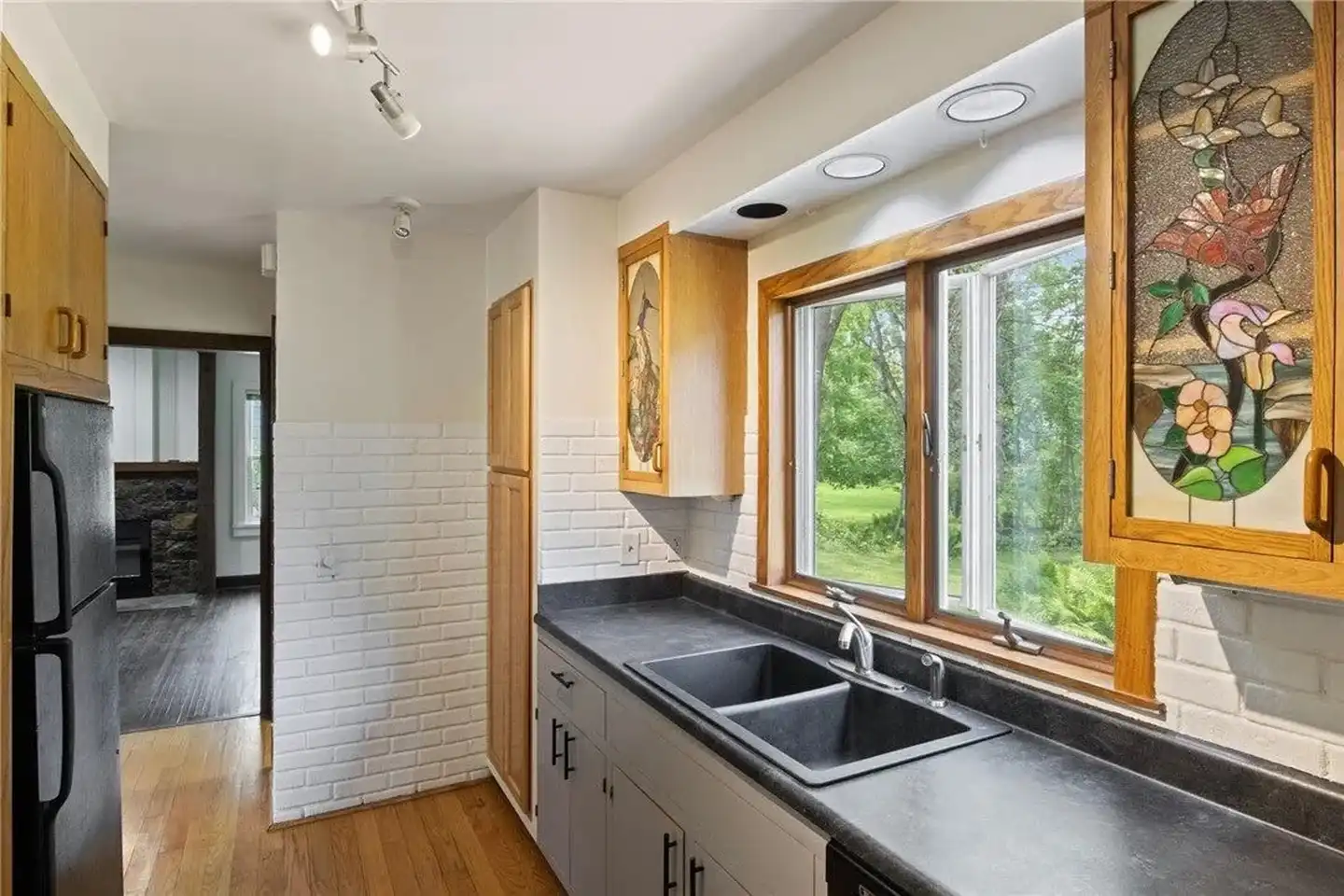 1 Brook Rd - Pittsford, NY | Rent.