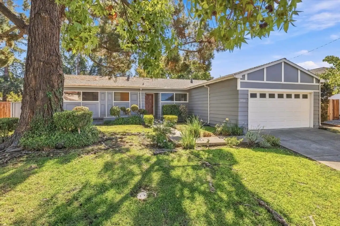 19960 Pear Tree Ln - Cupertino, CA | Rent.