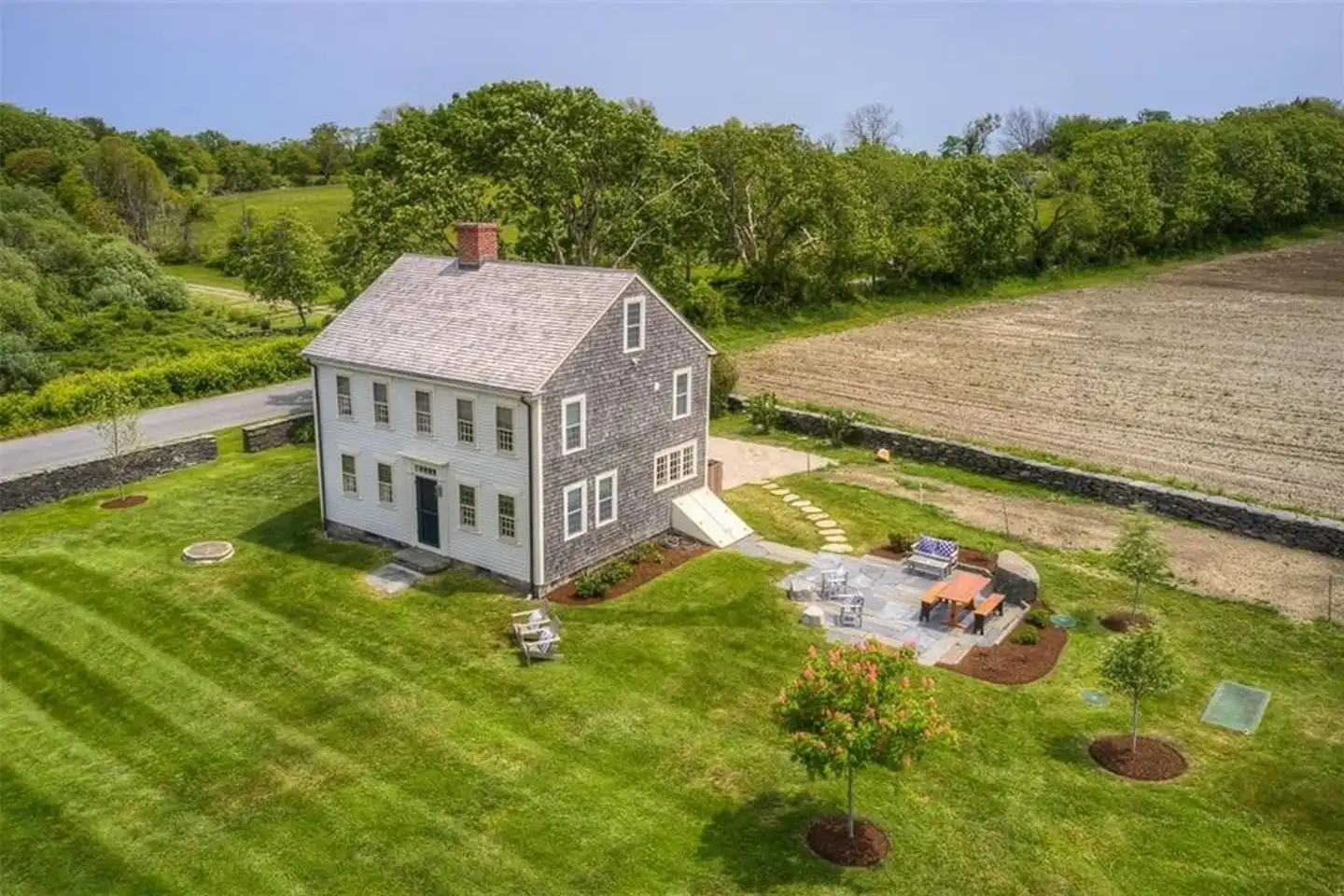 148 Fogland Rd - Tiverton, RI | Rent.