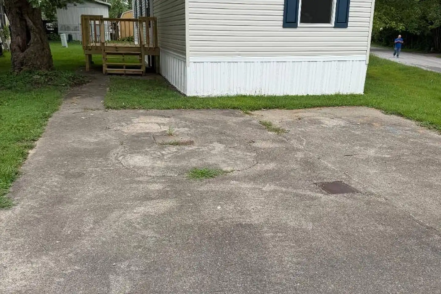 136 Court Rd unit 3 - Carbondale, IL | Rent.