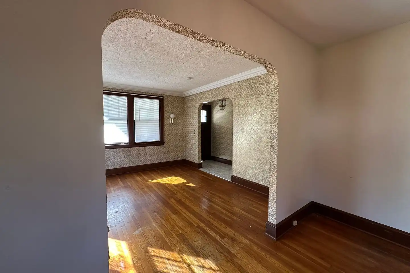 10 Erin St unit 10 Erin Street 1st Floor - Middletown, CT | Rent.