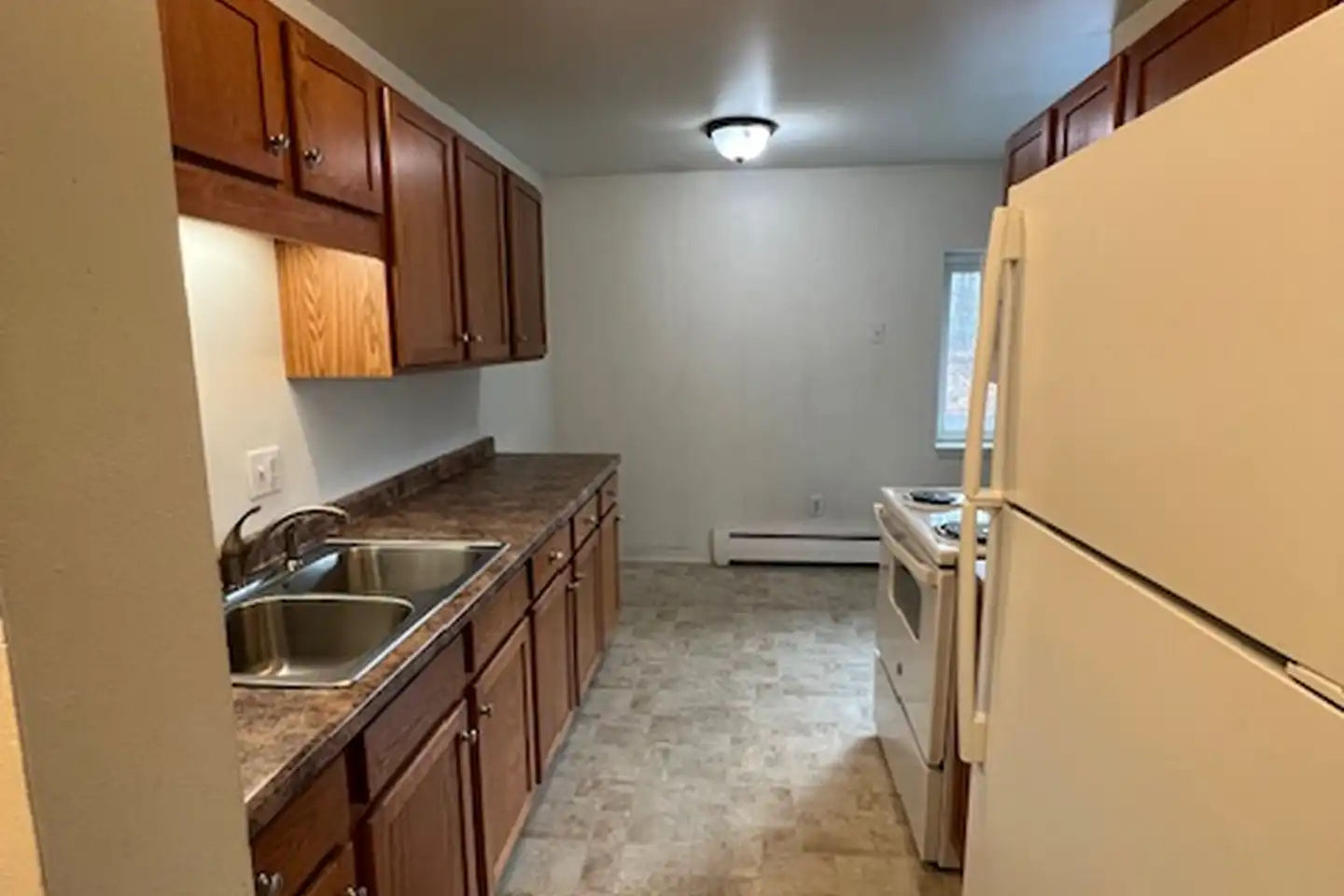 503 Garfield Ave unit 2 - Marquette, MI | Rent.