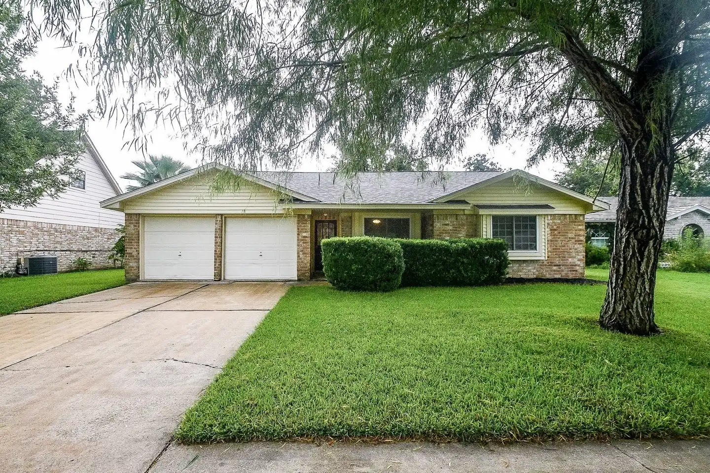 11839 Blair Meadow Dr - Stafford, TX | Rent.