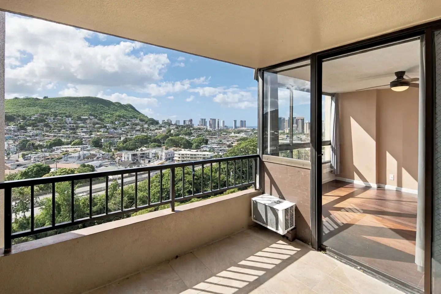 55 S Judd St unit # 1303 - Honolulu, HI | Rent.