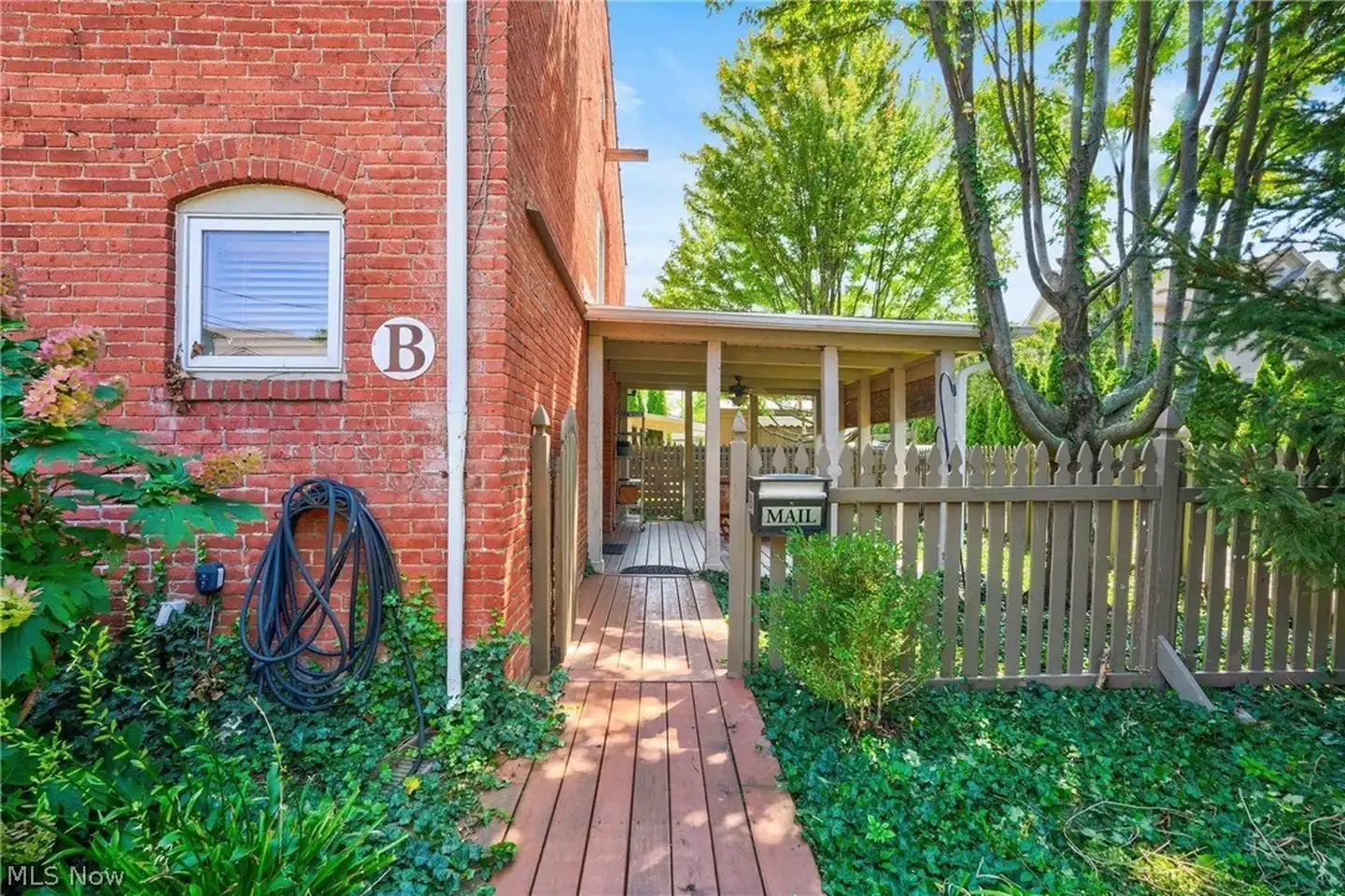 19915 Lake Rd #B - Rocky River, OH | Rent.