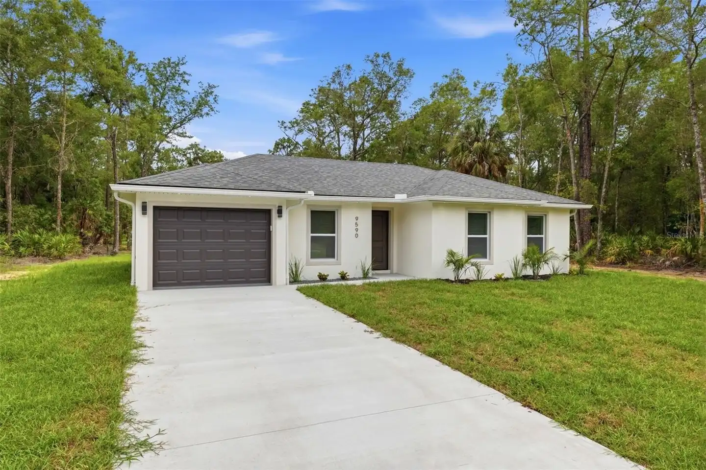 9590 W Tennessee Ln - Crystal River, FL | Rent.