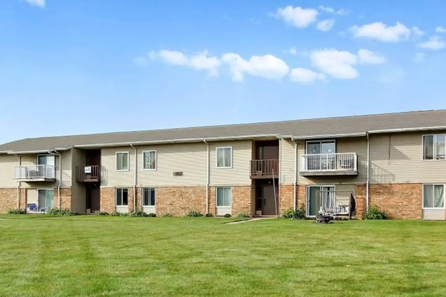1108 87th Ave unit #4 U - Kenosha, WI | Rent.