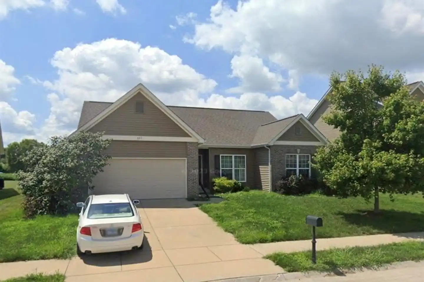 853 Bluff Ridge Ln - Belleville, IL | Rent.