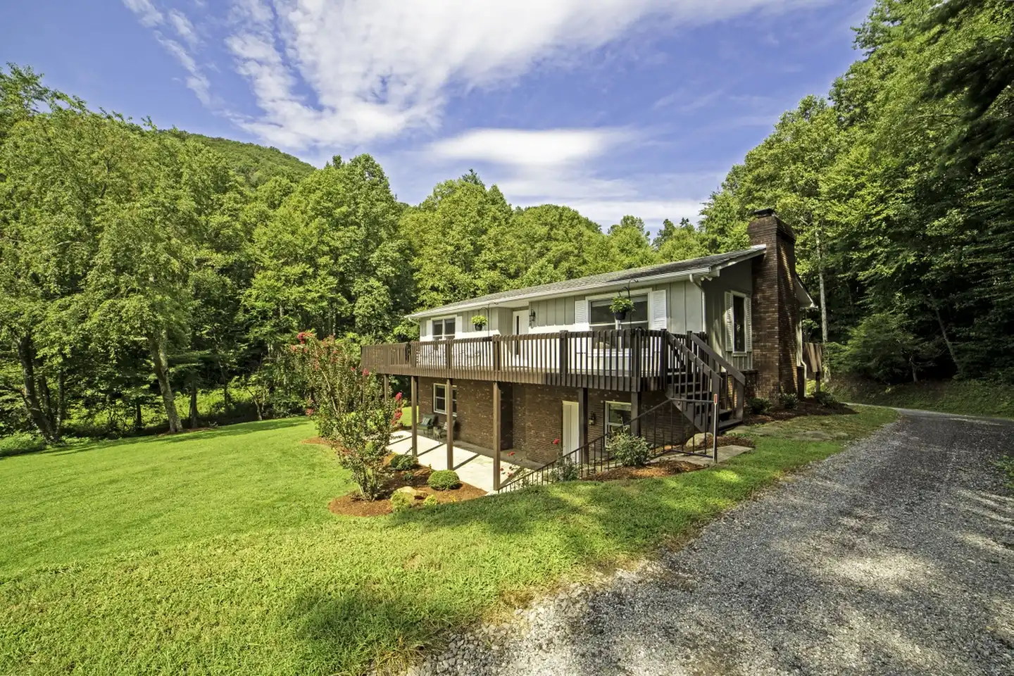 540 Mitchell Creek Rd - Fairview, NC | Rent.