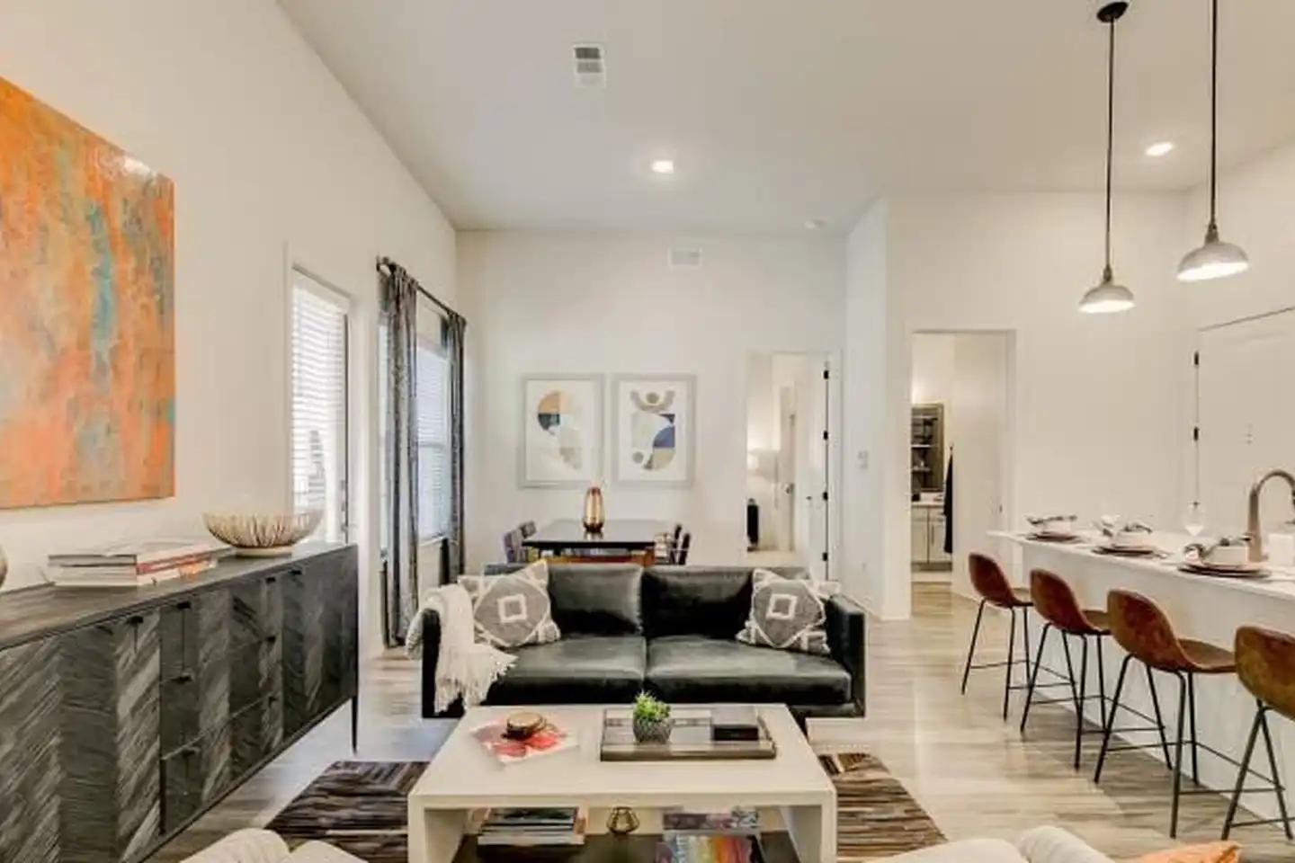 4182 Belt Line Rd - Addison, TX | Rent.