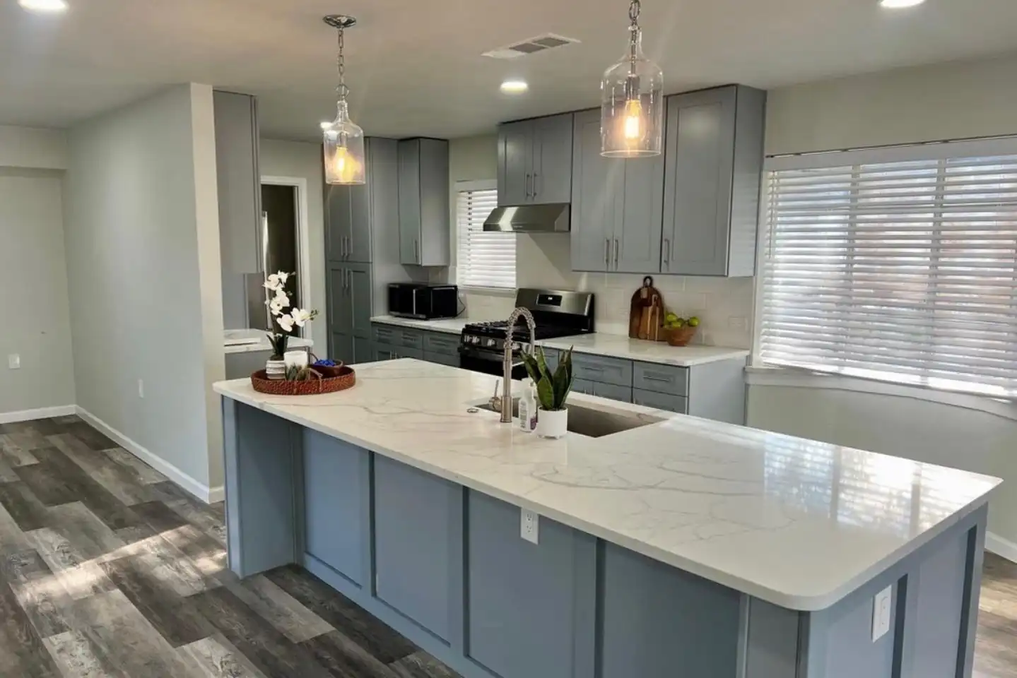 2228 Babalos Ln - Dallas, TX | Rent.