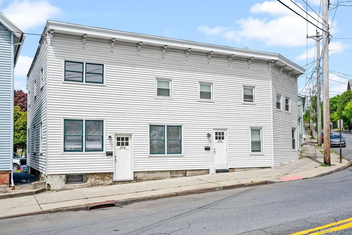 254 Partition St - Saugerties, NY | Rent.