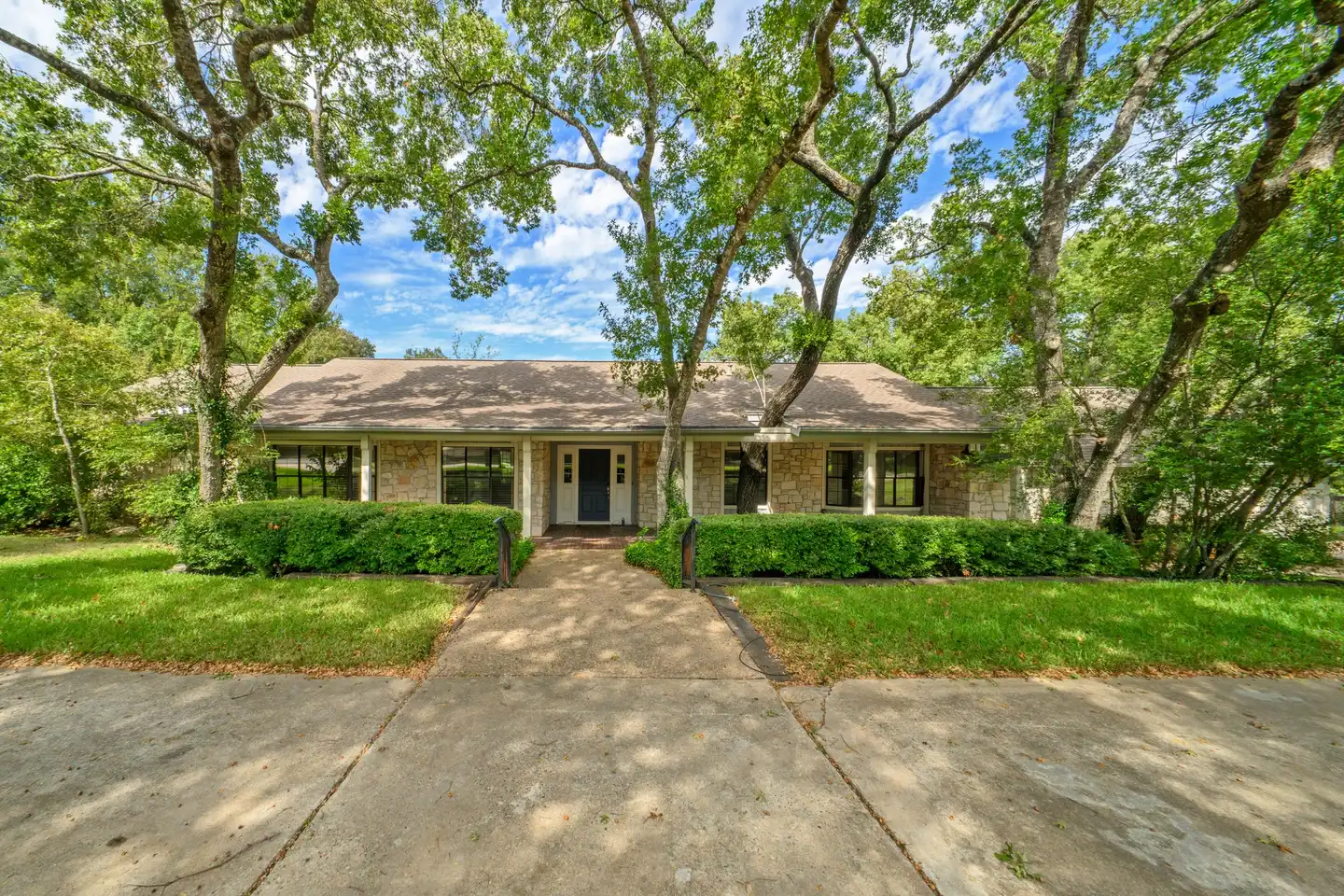 2 Boardman Ln - Austin, TX | Rent.