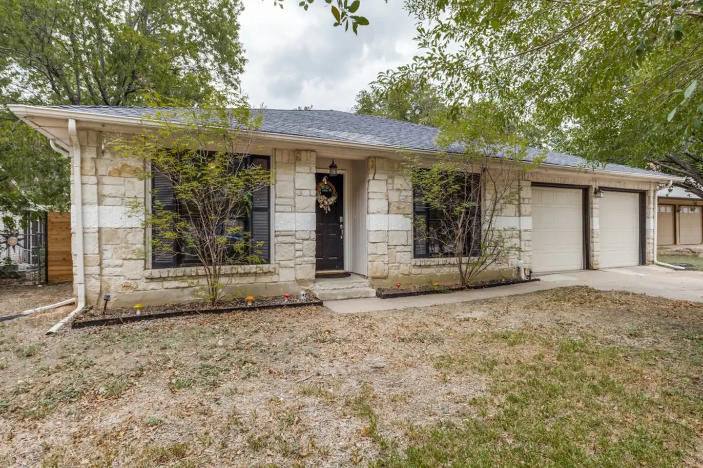 1006 Rolling Green Cir - Round Rock, TX | Rent.