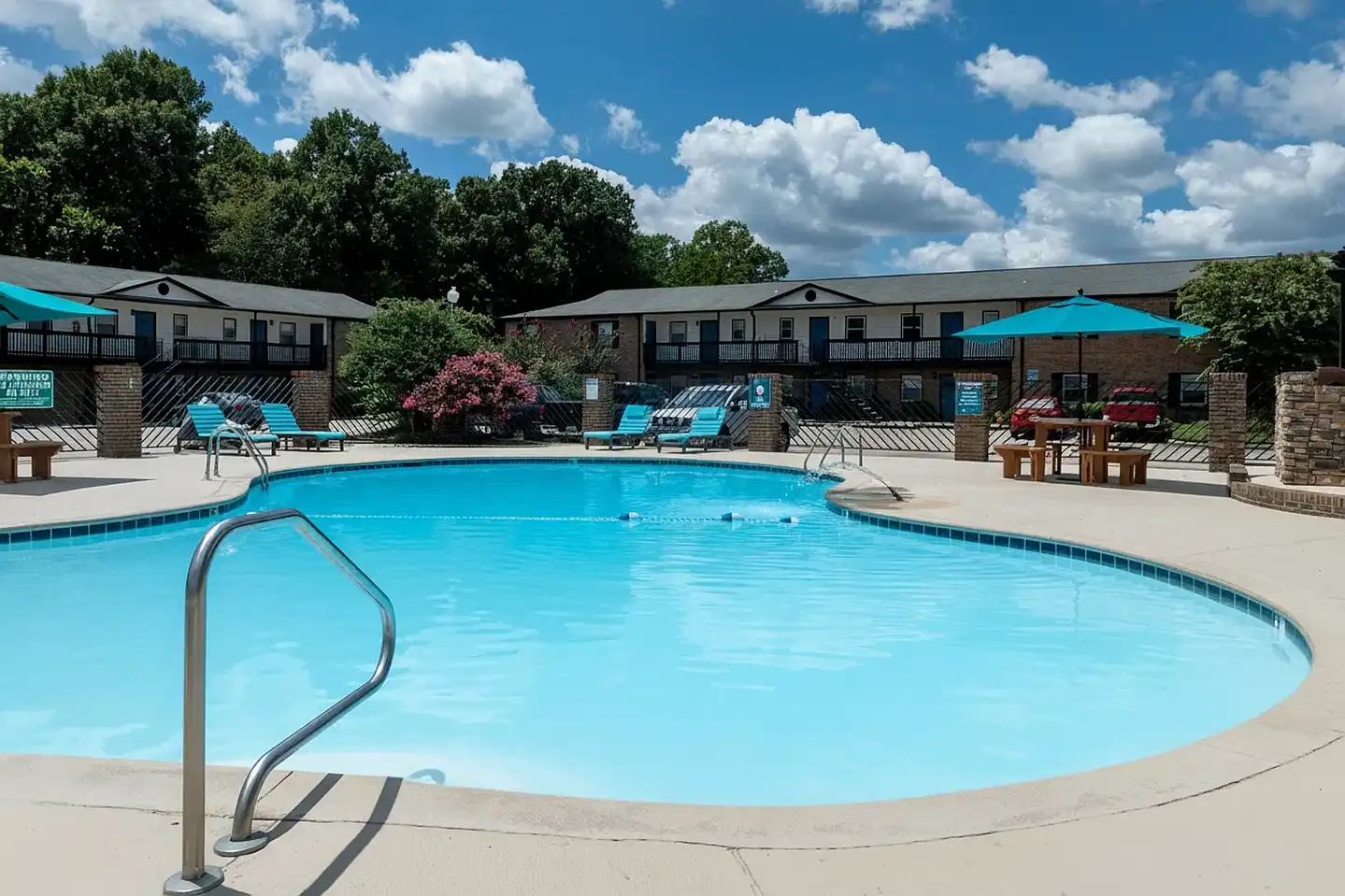 Axis on Beltline - 2025 Danville Park Dr SW - Decatur, AL | Rent.